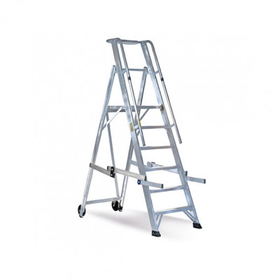 Aluminium shelf ladder 6 steps.